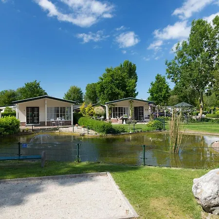 With Dishwasher Recreation Area * Noord-Scharwoude