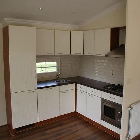With Dishwasher Recreation Area