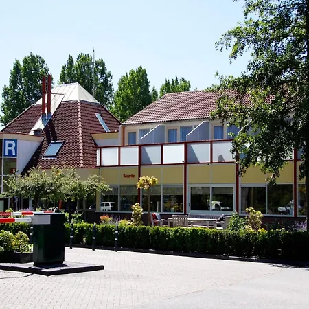 Chalet With Dishwasher Recreation Area Noord-Scharwoude